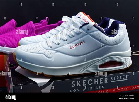 Skechers company logo hi-res stock photography and images - Alamy