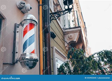 Barber Shop Pole Logo Of The Barbershop Symbol Barbershop Pole