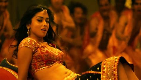 Naked Shriya Saran In Zila Ghaziabad
