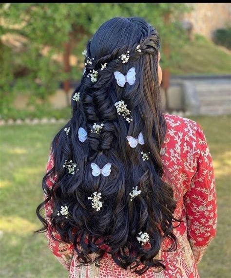 Butterflies In Hair The Newest Mehendi Hairstyle Long Hair Wedding Styles Hair Stylist