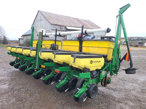 John Deere 1755 8 Row Planter With Dry Fertilizer 2020 Monitor Farming Equipment Owen