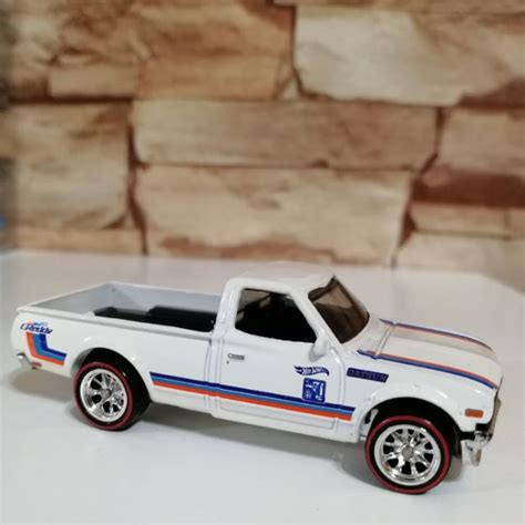 Hot Wheels Datsun 620 Unrivet White Shopee Malaysia