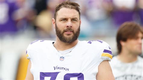 rams sign   viking