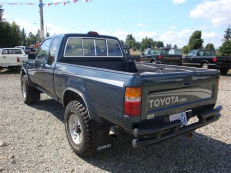 Photo Image Gallery And Touchup Paint Toyota Truck In Dark Blue Pearl 8e3