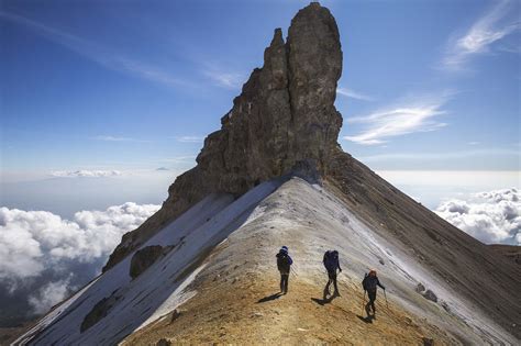 Mexico Volcanoes– Mexico, North America 5,636m / 18,491ft. - Madison ...