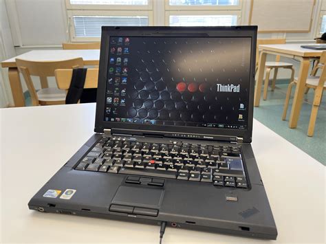 My ThinkPad T400 - I've been carrying this thing to school for now. : r ...