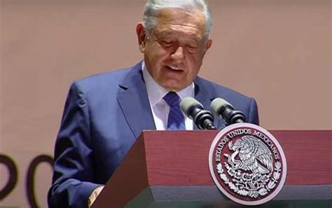 López Obrador tacha de publicitaria y vulgar las barreras