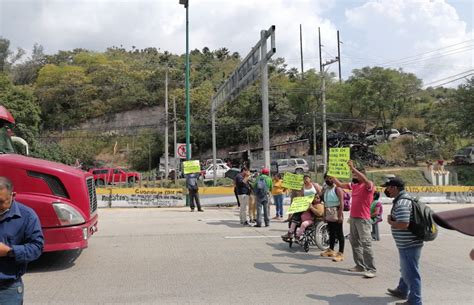 Bloquean 20 Discapacitados La Autopista Del Sol Por Media Hora