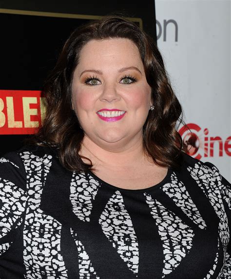 Female Ghostbusters Movie Casts Melissa McCarthy, Kristen Wiig, Leslie ...