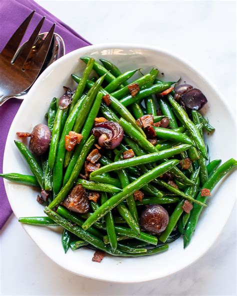 Green Beans Pearl Onions And Bacon Blue Jean Chef Meredith Laurence