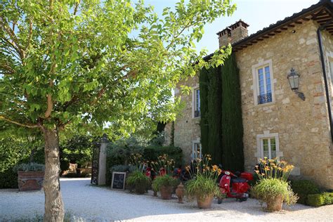 Luxury Wedding Hotel in Tuscany | Infinity Weddings