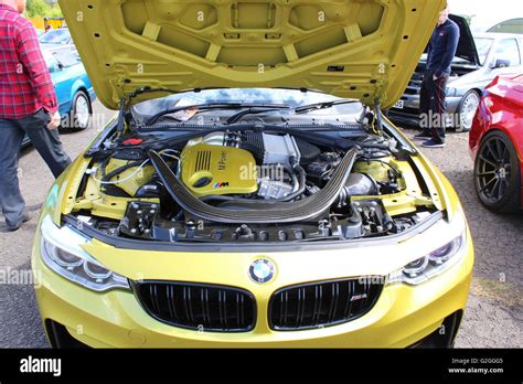 BMW M4 ENGINE BAY Stock Photo - Alamy