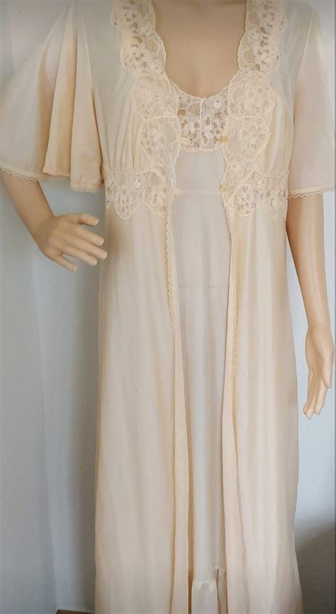 Vintage Lingerie Negligee Nightgown Negligee Nac Gem