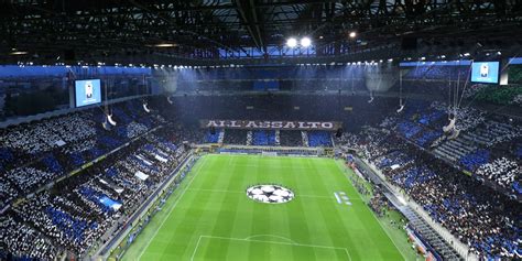 L Inter Apre San Siro Maxischermo Gigante Per La Finale Di Champions