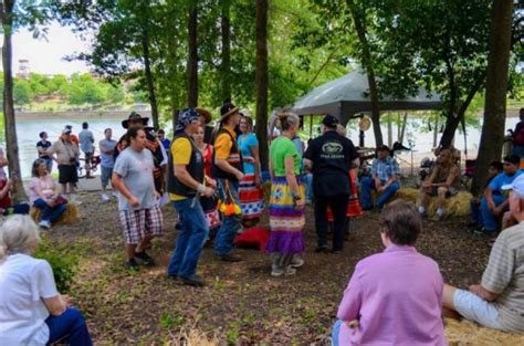 See 2000 Turn Out For The Inaugural Muscogee Creek Native American