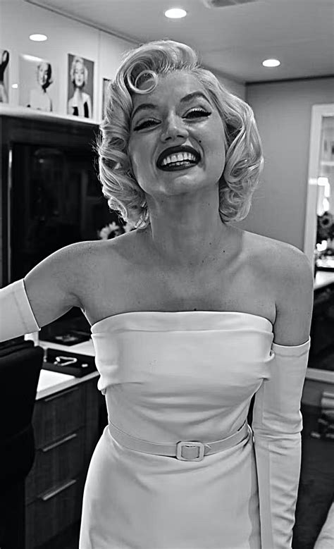 Stunning Females ANA DE ARMAS On The Set Of Blonde For Netflix