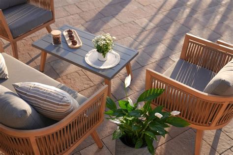 How To Protect Outdoor Furniture Cushions Garden