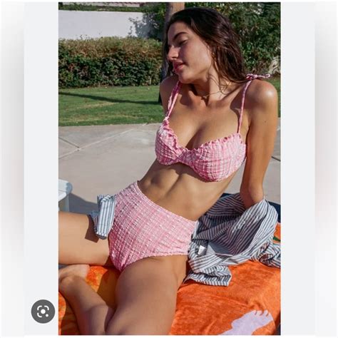 Billabong Swim Nwt Billabong Pink Tide Ruffle Underwire Bikini Top Poshmark