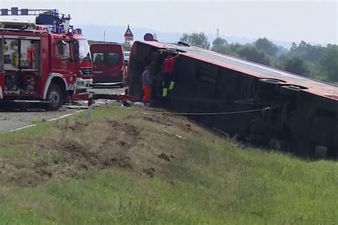 Eparhija Uputila Sau E E Porodicama Poginulih U Nesre I Kod Slavonskog