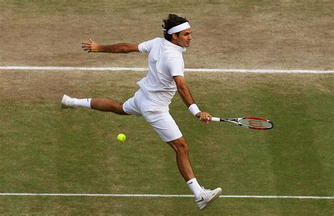 The reasons behind Roger Federer never used a two-handed backhand