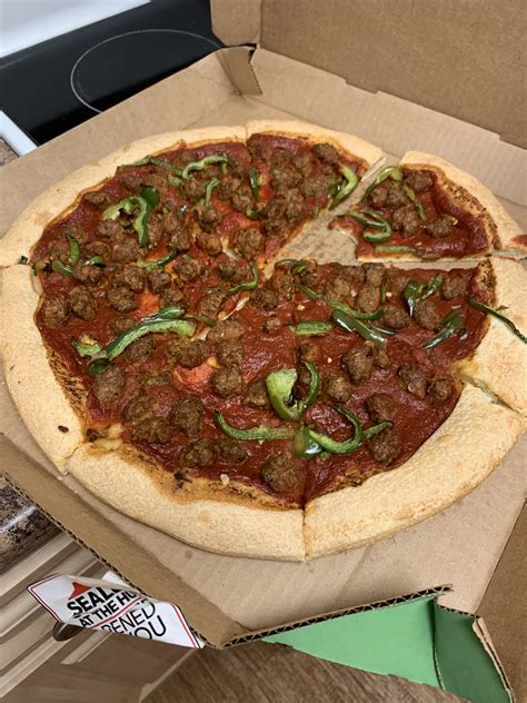 Pizza Hut has beyond meat now : r/vegan