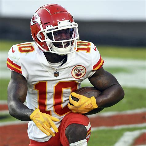 Chiefs' Tyreek Hill Pokes Fun at 'Return Specialist' Label After 269 ...