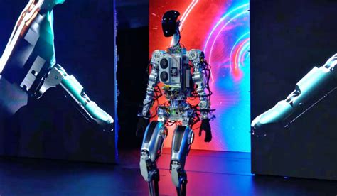 Elon Musk Unveiled Humanoid Robot At Tesla AI Day 2022