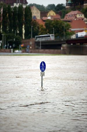 Hochwasser In Ostdeutschland