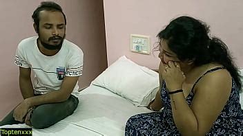 Desi Hot Rich Wife Charla Sucia Y Sexo Duro Con Un Joven XVIDEOS