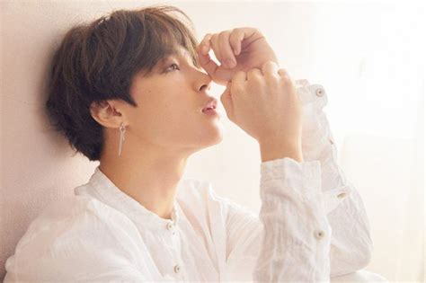 방탄소년단 지민 ‘무대에서 빛나는 최고의 K팝 남자 아이돌 1위 영예 아시아경제