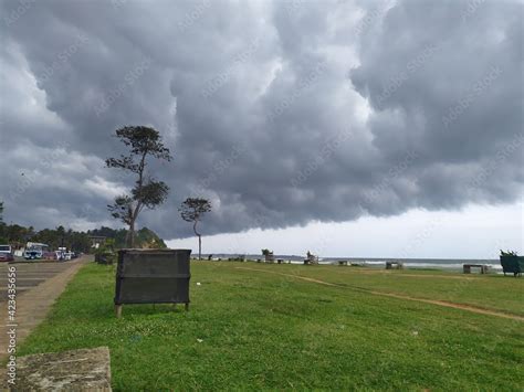 Matara beach sky with clouds, Sri lanaka Stock Photo | Adobe Stock