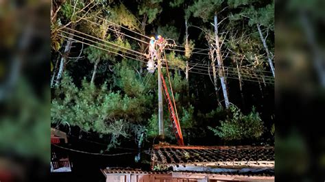 Hadapi Cuaca Ekstrem Pln Himbau Jaga Keamanan Kelistrikan Ini Beberapa