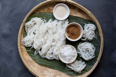 Easy Putu Mayam / Putu Mayang (Idiyappam)