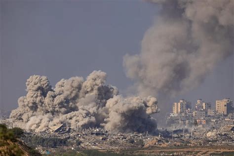 Decenas De Palestinos Muertos En Dos Hospitales De Gaza Por Bombardeos Del Ejército De Israel