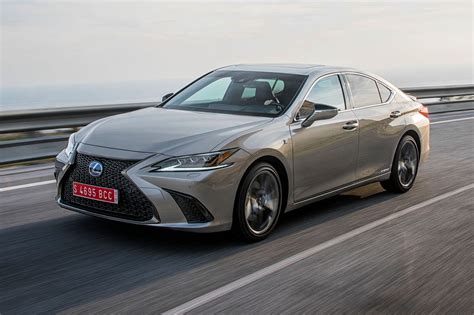 Lexus Es 300h 2019 Review Autocar