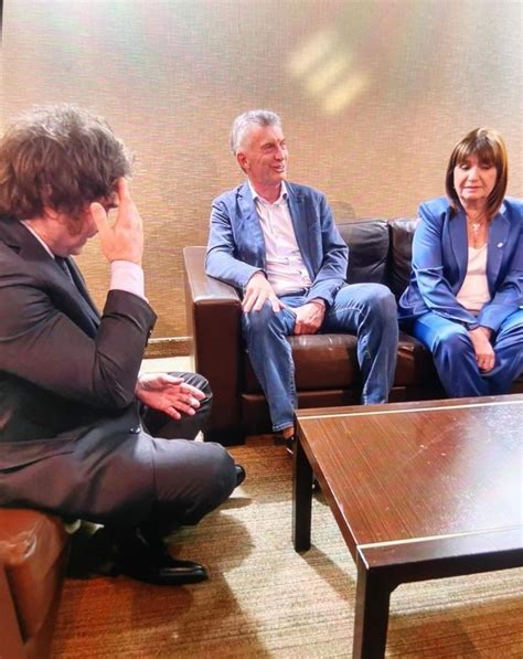 El Efusivo Abrazo De Javier Milei Con Patricia Bullrich Y La Primera