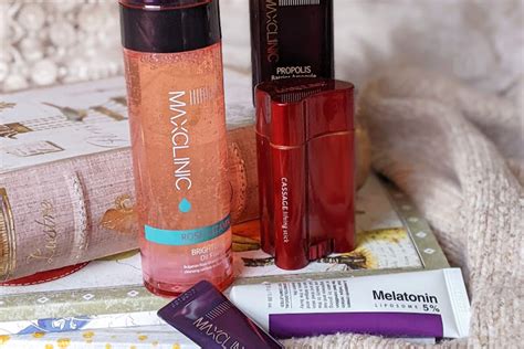 MAXCLINIC Skincare Review | KBeauty | Ellen Noir