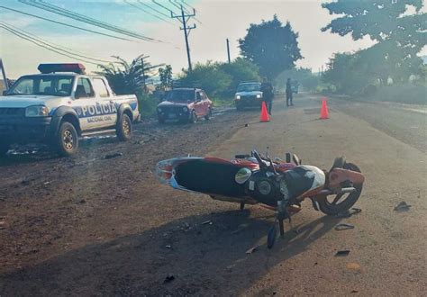 Motociclista resulta lesionado en un accidente de tránsito en carretera