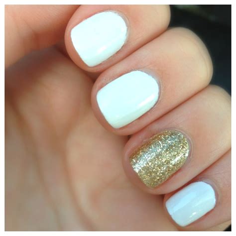 8 best images about Gold nails on Pinterest | Gold nails, Cute nails ...