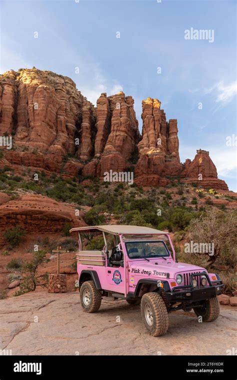 Pink Adventure Tours Famous Pink Jeep Tour Sedona Arizona Stock Photo