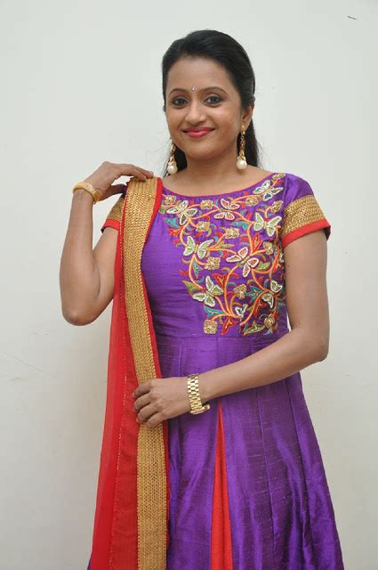 Anchor Suma Latest Hot Traditional Glamour PhotoShoot Images HD