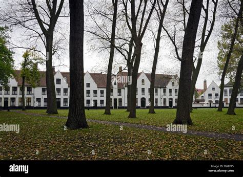 typical medieval buildings, Bruges Stock Photo - Alamy