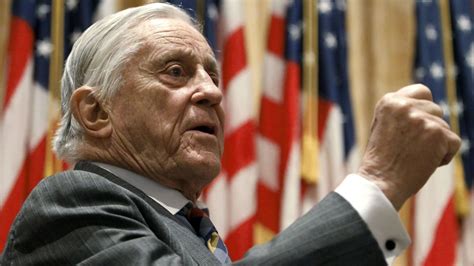 Ben Bradlee Washington Post Editor Who Led Watergate Coverage Dead At 93 World Cbc News