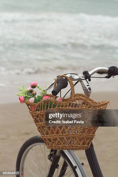 Beach Bike Basket Photos and Premium High Res Pictures - Getty Images