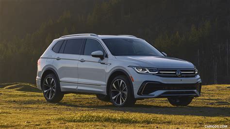 Volkswagen Tiguan 2022MY SEL R Line Color Oryx White Front Three