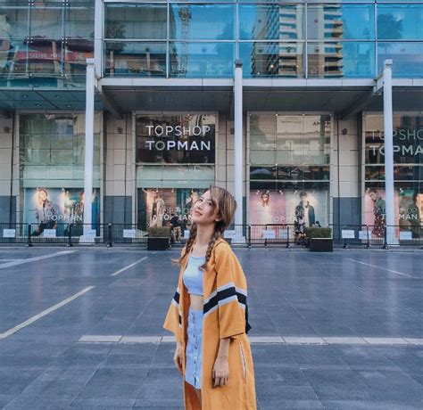 Vòng khiêm tốn nhưng ai bảo những hot girl này không sexy không