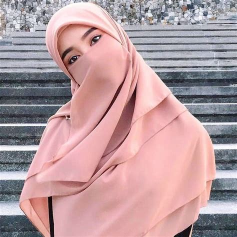 Pin Oleh Alfiya Shaikh 7 Di Muslim Women Hijab Di 2020 Model Pakaian