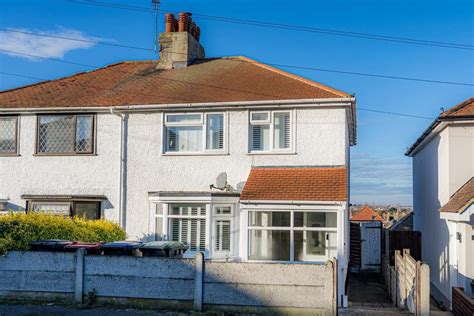 Herne Avenue Herne Bay 3 Bed Semi Detached House £320000