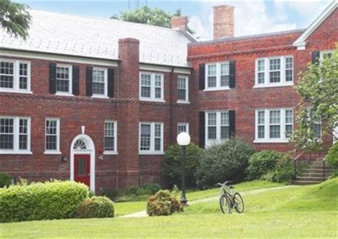 Colonial Village Apartments, Arlington - (see pics & AVAIL)