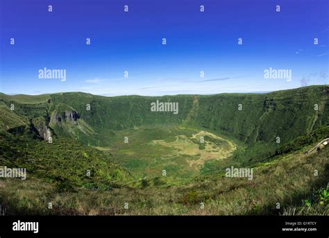 Caldera, volcano Cabeço Gordo, Faial, Azores, Portugal Stock Photo - Alamy